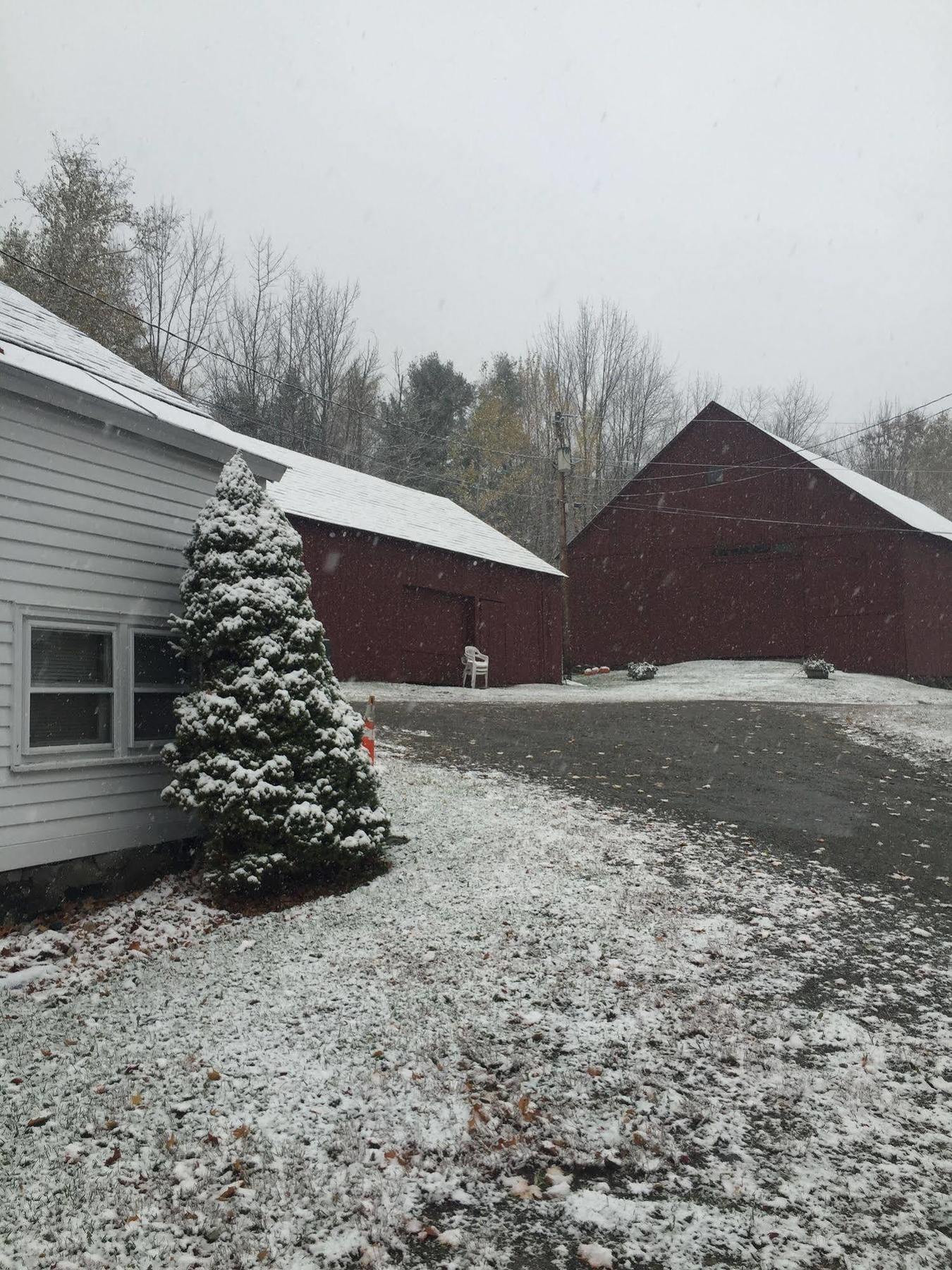 Colonel Williams Inn Marlboro Exterior photo