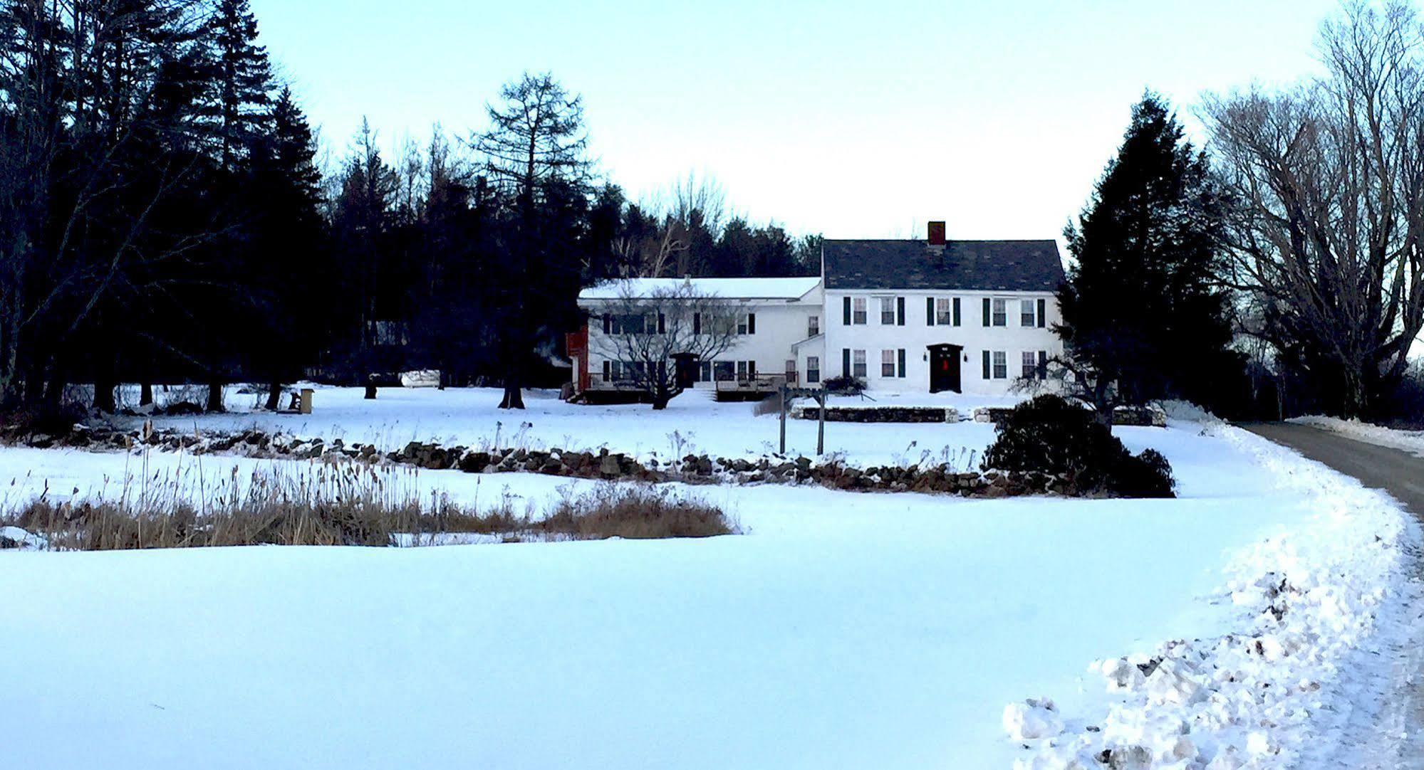 Colonel Williams Inn Marlboro Exterior photo